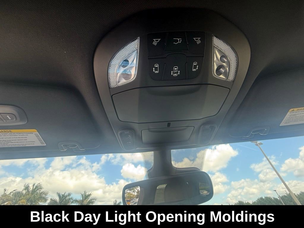 New 2026 Chrysler Pacifica Limited w/ S Appearance Package image 12