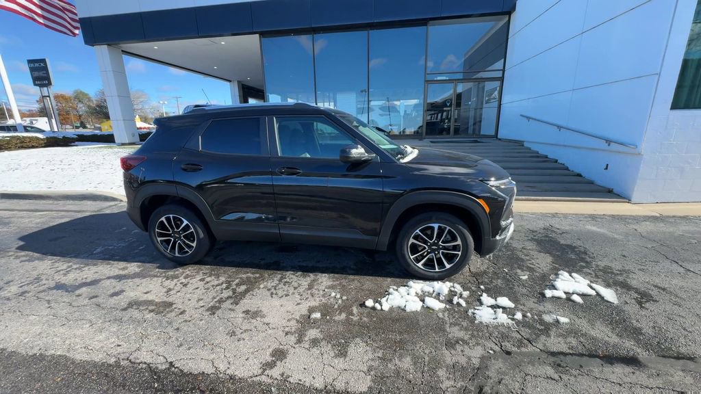 Certified 2025 Chevrolet TrailBlazer LT image 9