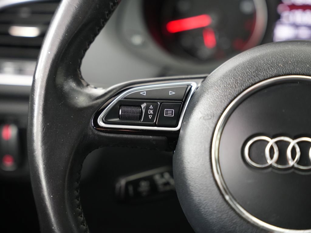 Used 2018 Audi Q3 2.0T Premium Plus w/ Premium Plus Package AWD/4WD image 12