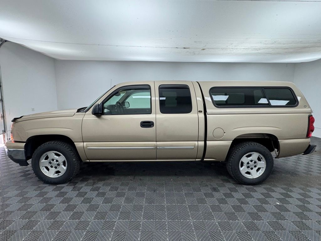 Used 2006 Chevrolet Silverado 1500 LT w/ Light Duty Power Package image 9