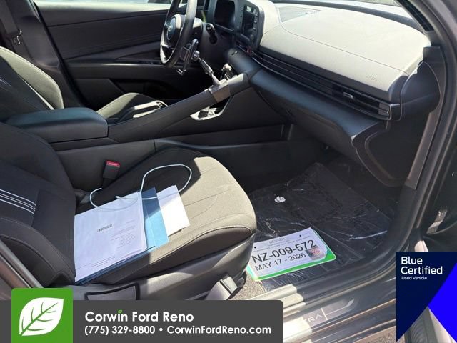 Used 2025 Hyundai Elantra Sport FWD image 14