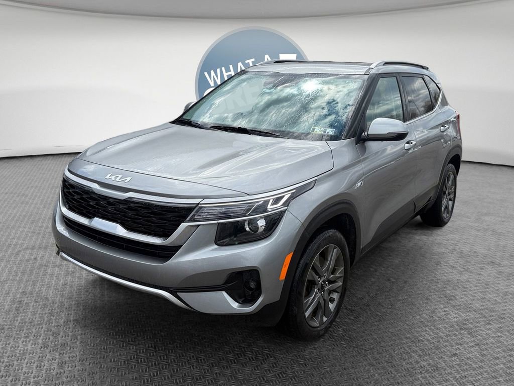 Certified 2023 Kia Seltos S image 9