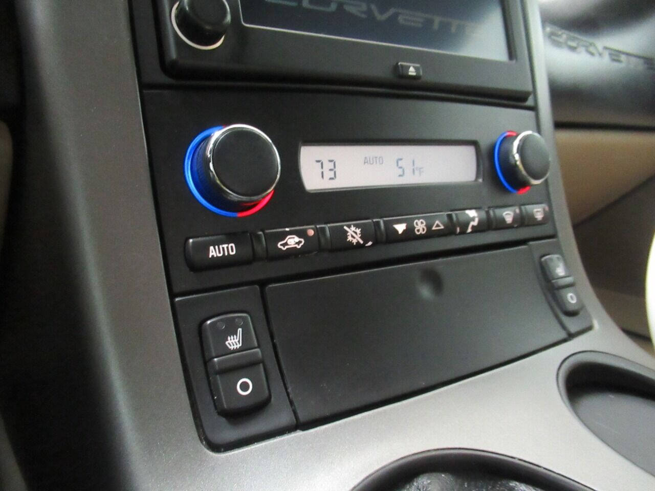 Used 2006 Chevrolet Corvette Convertible w/ Preferred Equipment Group RWD image 16