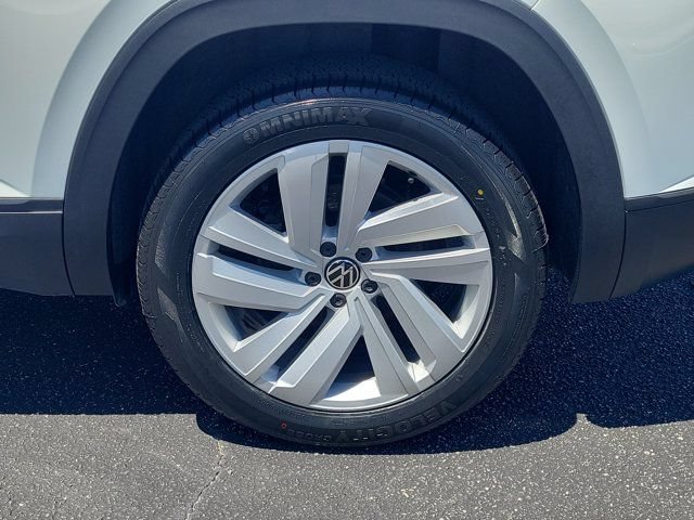 Certified 2023 Volkswagen Atlas Cross Sport SE AWD/4WD image 30
