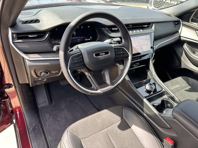 New 2026 Jeep Grand Cherokee Altitude RWD image 20