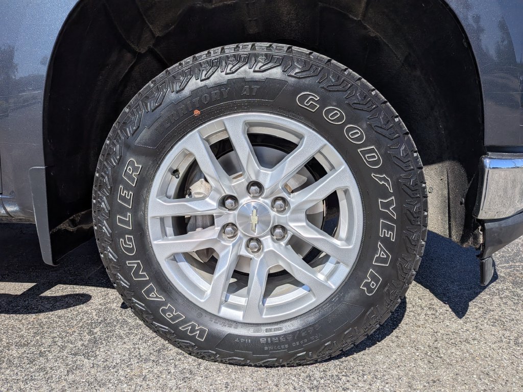 Used 2019 Chevrolet Silverado 1500 LT w/ All-Star Edition AWD/4WD image 12