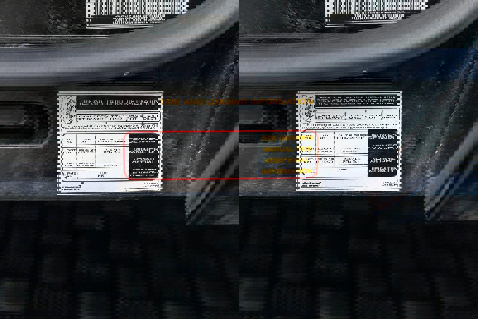 Used 2023 McLaren 720S Spider image 25