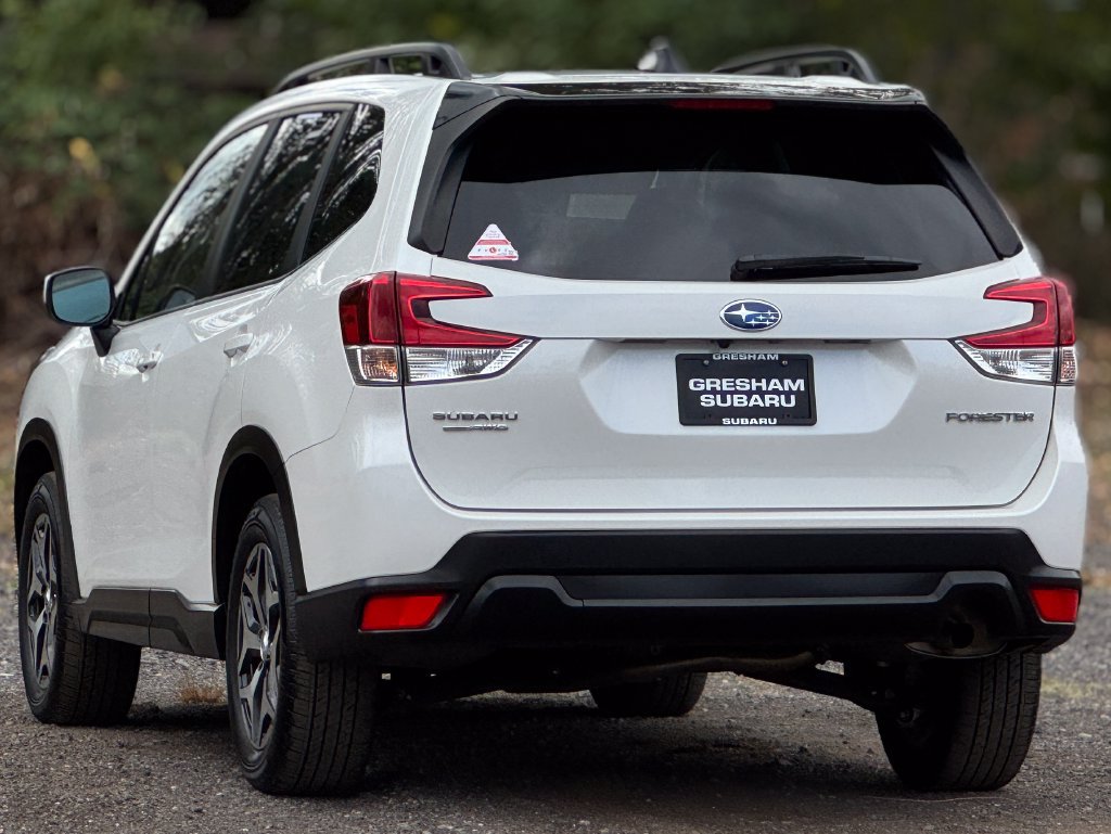 Certified 2024 Subaru Forester Premium AWD/4WD image 5