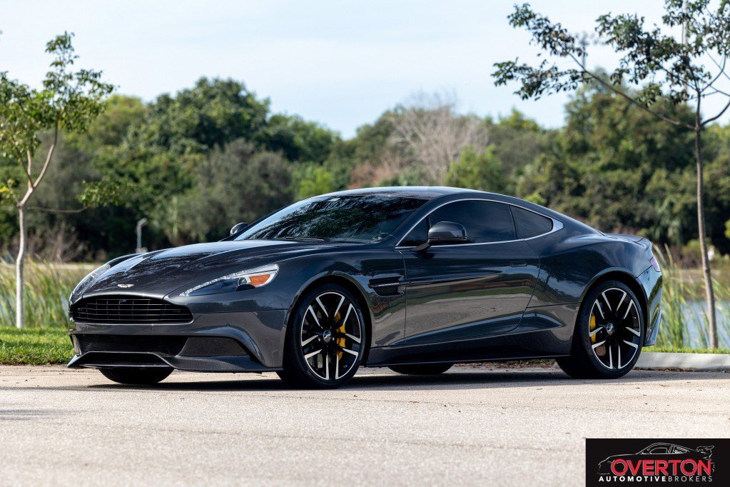 Used 2016 Aston Martin Vanquish Coupe image 9