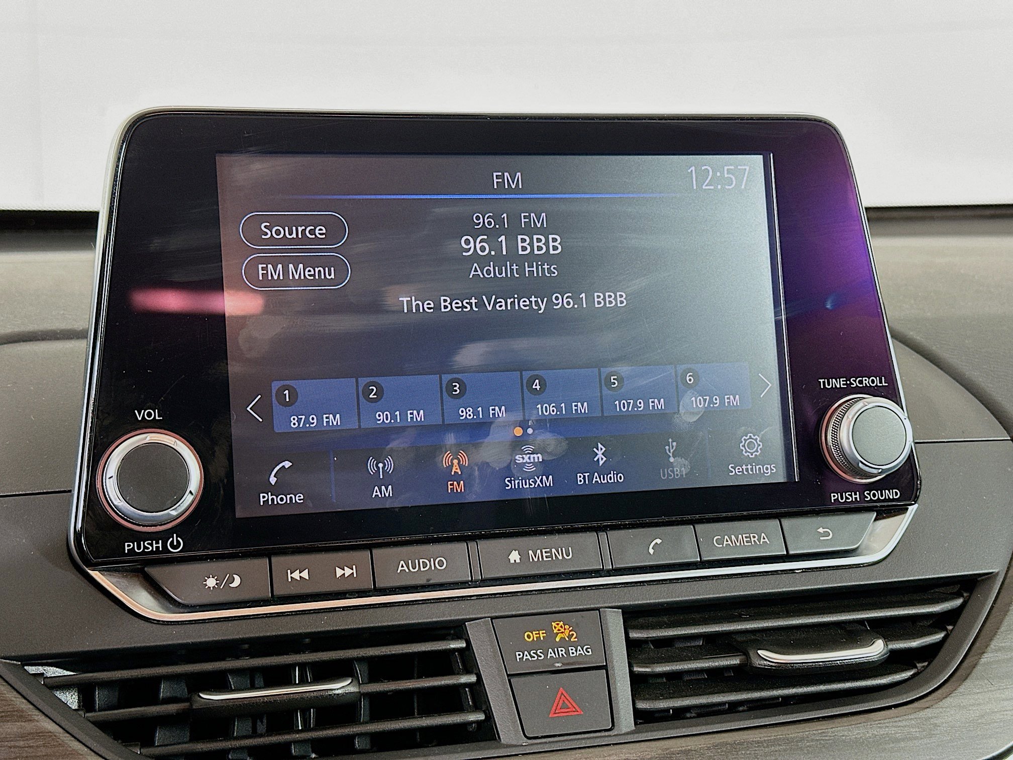 Used 2025 Nissan Altima 2.5 SV image 21