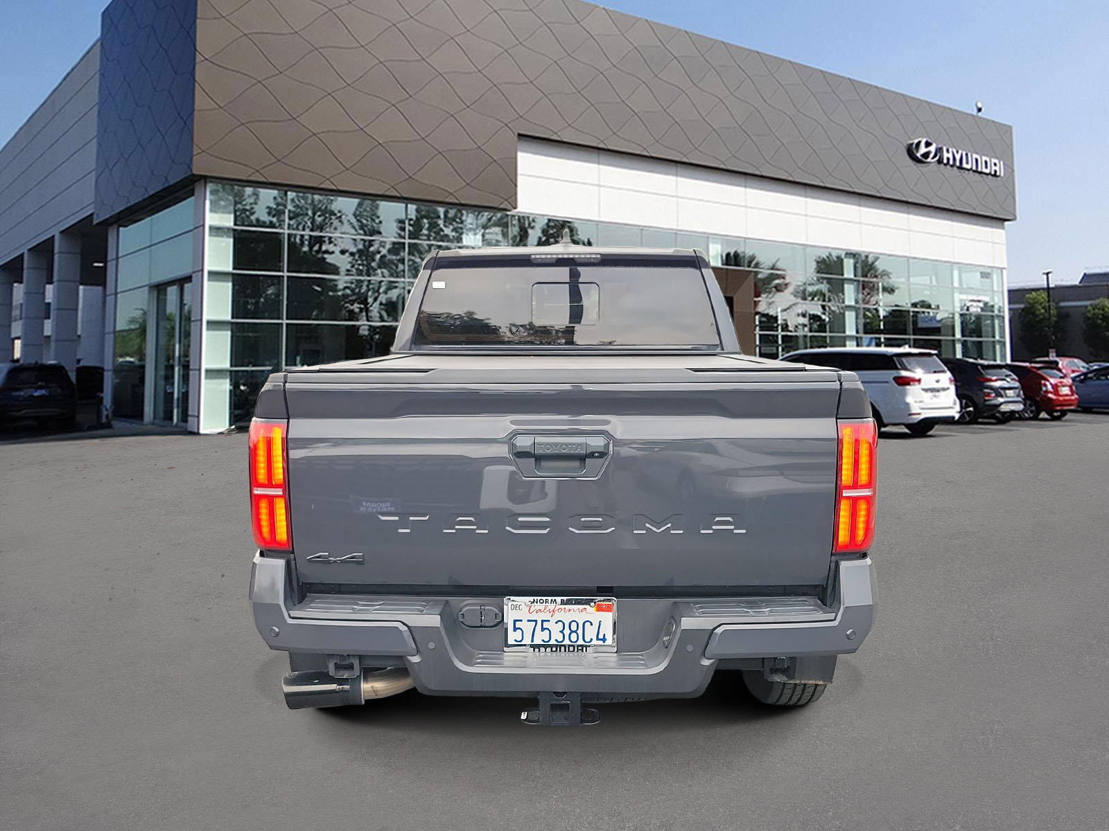 Used 2024 Toyota Tacoma SR5 AWD/4WD image 4
