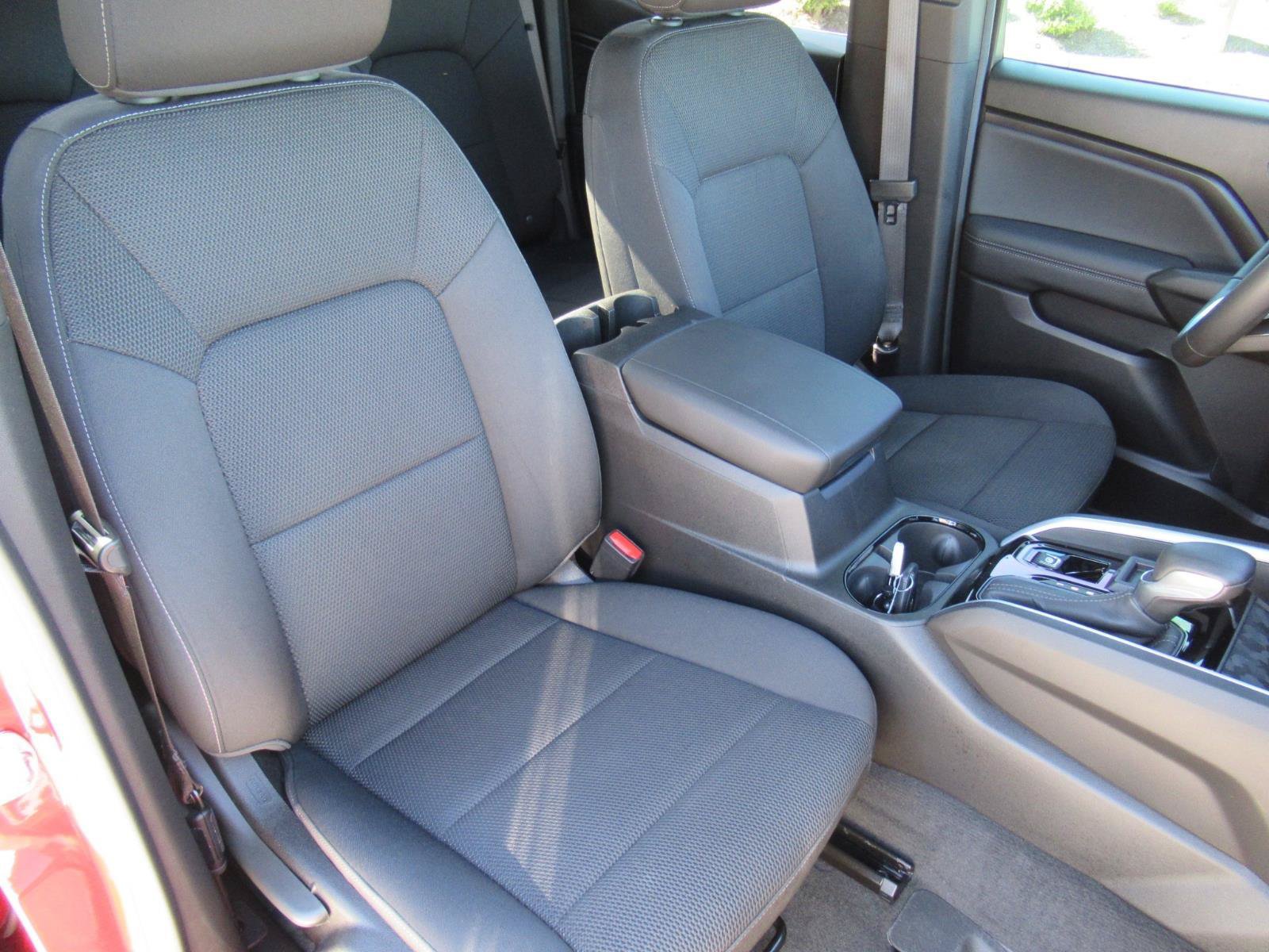 Used 2024 Chevrolet Colorado LT w/ LT Convenience Package RWD image 10