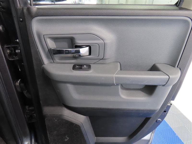 Used 2024 RAM 1500 Classic SLT AWD/4WD image 29