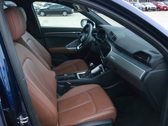 Used 2023 Audi Q3 2.0T Premium image 32