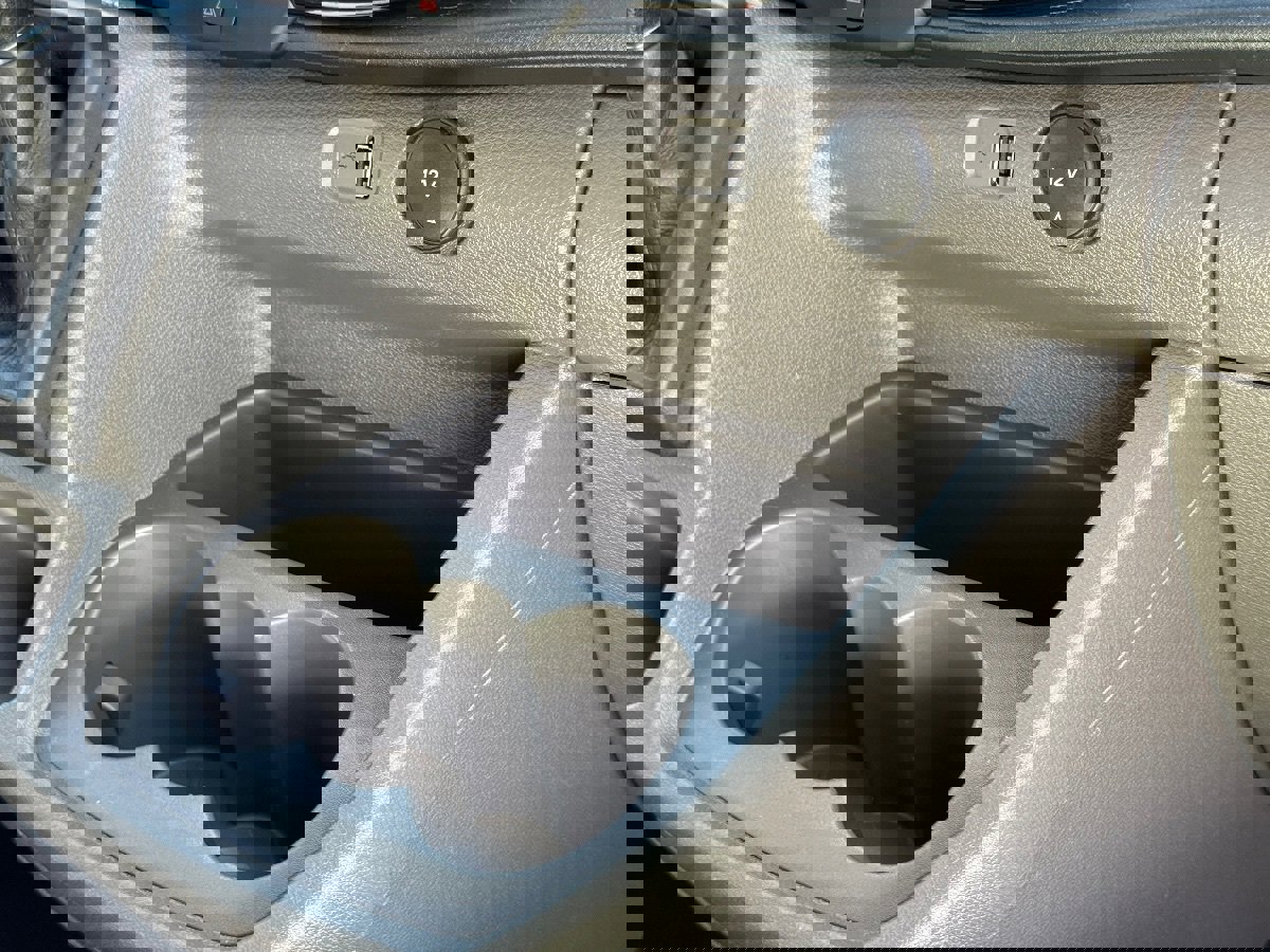 Used 2025 Ford Transit 350 XLT image 18