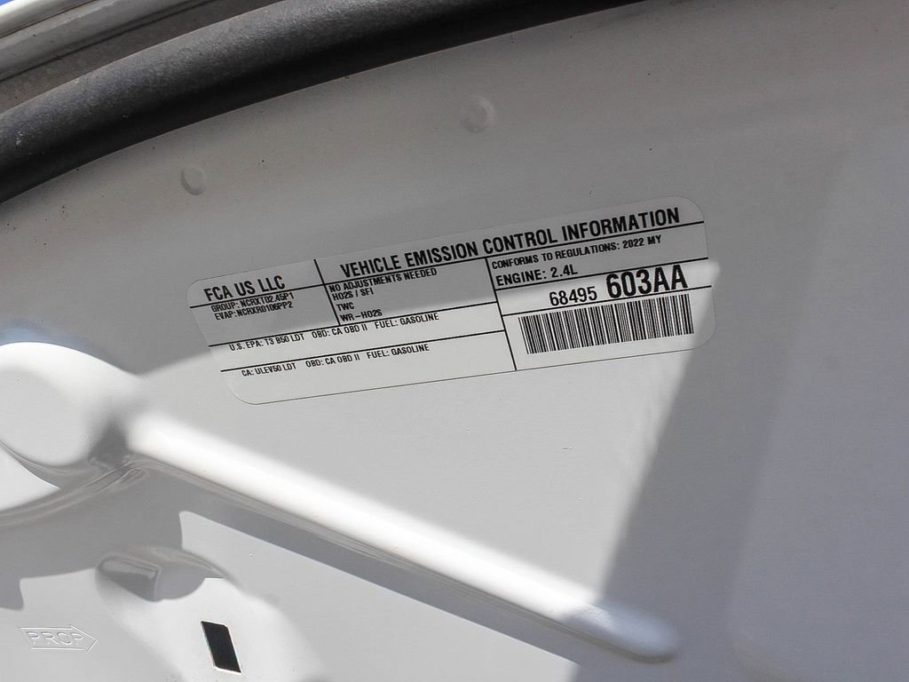 Used 2022 Jeep Compass Latitude image 27