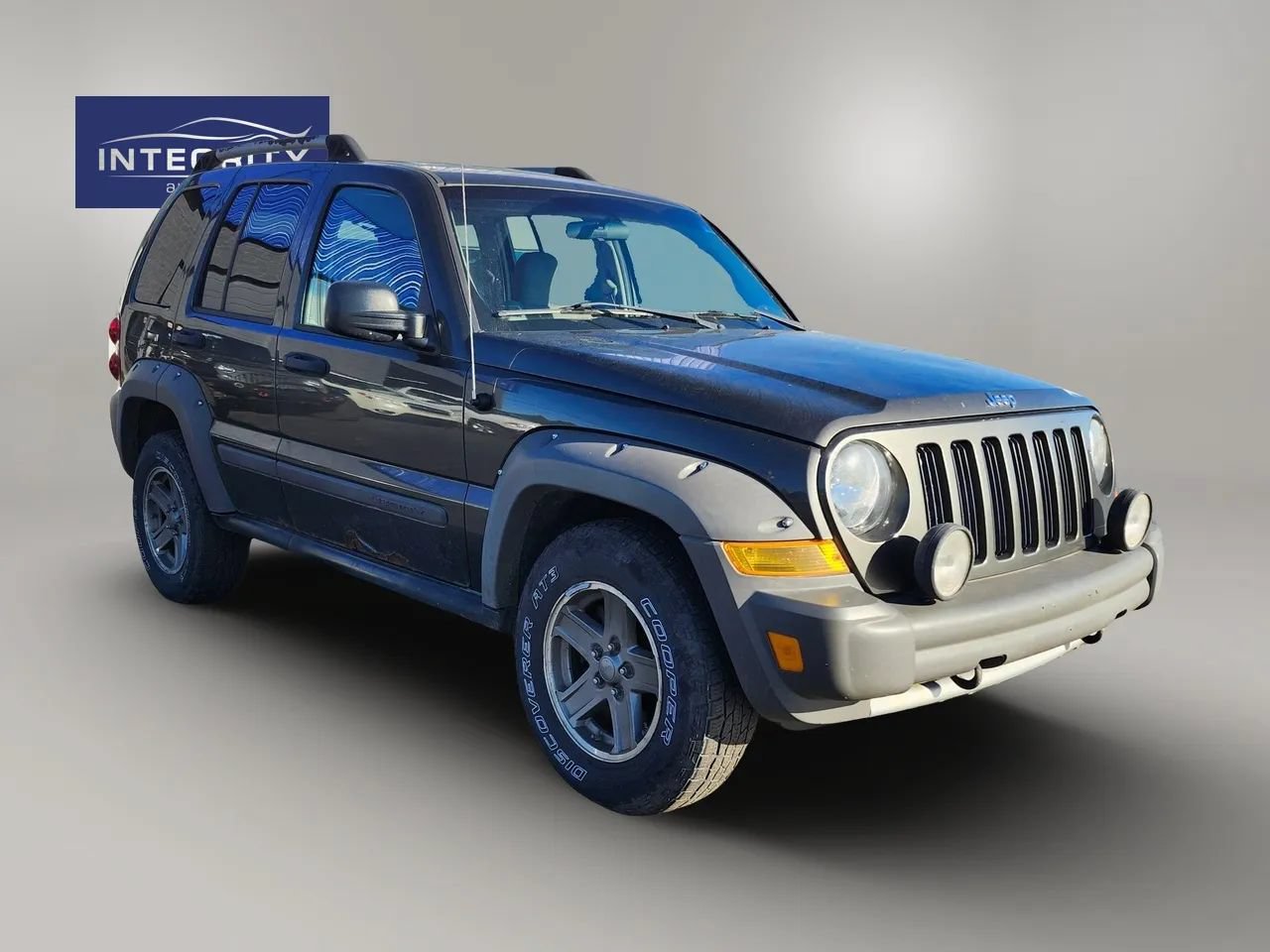 Used 2005 Jeep Liberty Renegade AWD/4WD image 6