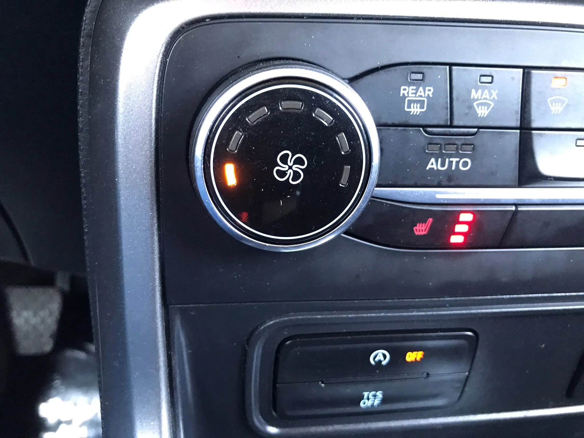 Used 2019 Ford EcoSport SE image 25