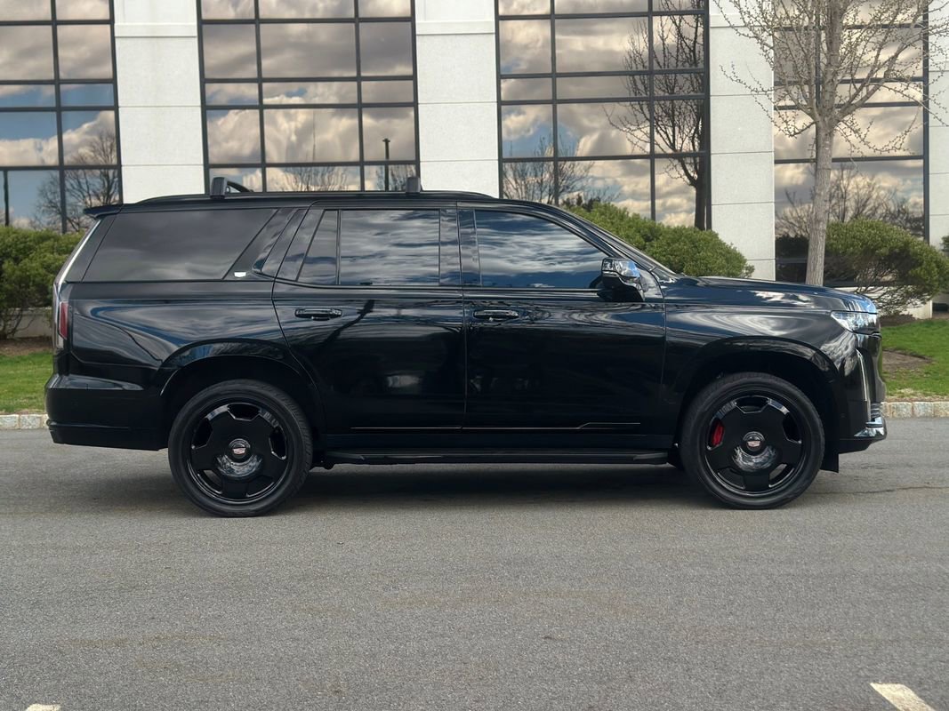 Used 2021 Cadillac Escalade Sport Platinum AWD/4WD image 9