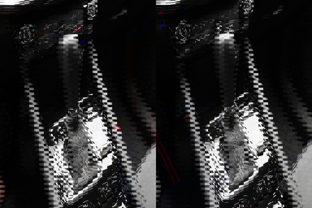 Used 2024 Jeep Compass Trailhawk image 27