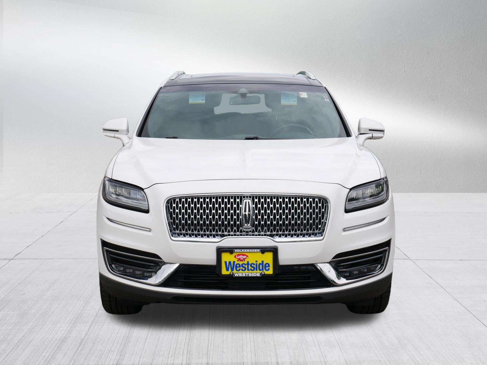 Used 2020 Lincoln Nautilus Reserve AWD/4WD image 3
