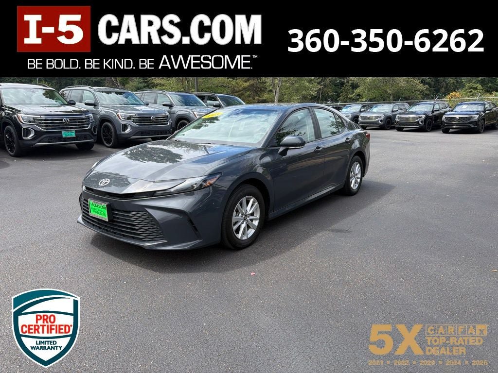 Used 2025 Toyota Camry LE AWD/4WD image 1