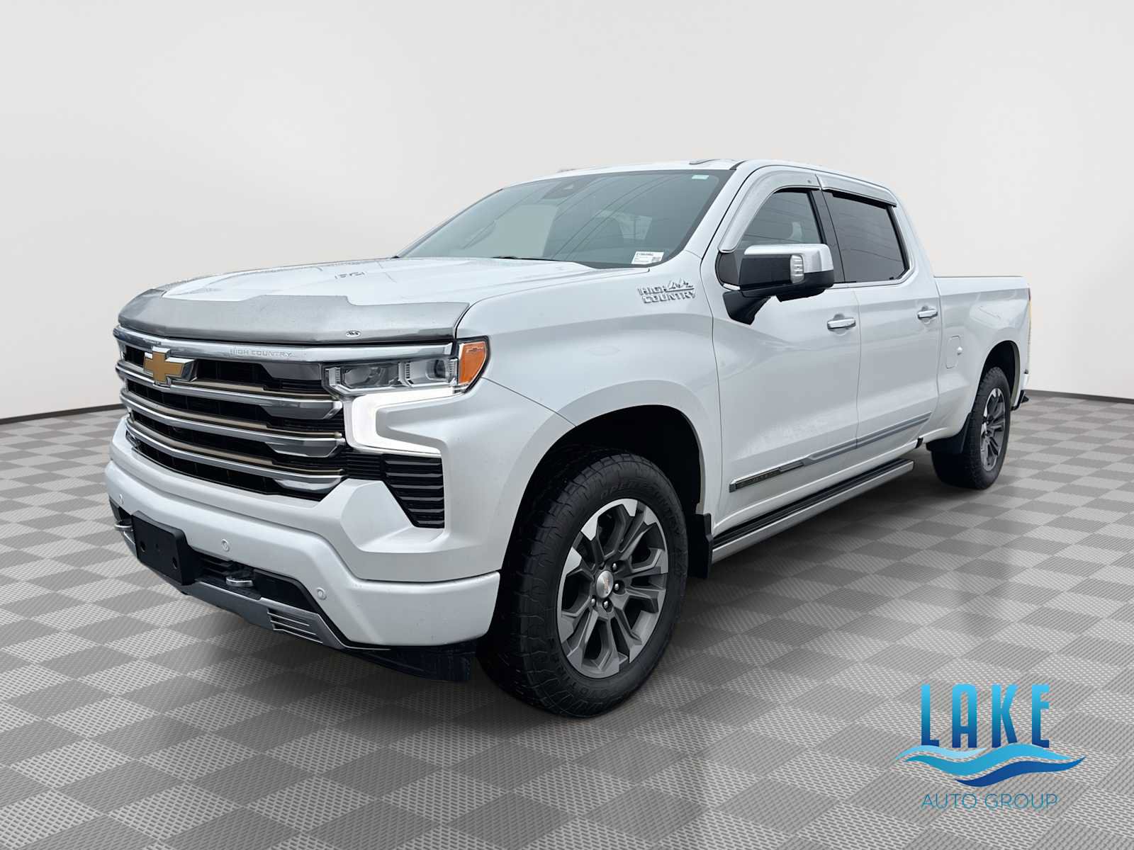 Certified 2022 Chevrolet Silverado 1500 High Country w/ Z71 Off-Road Package image 1