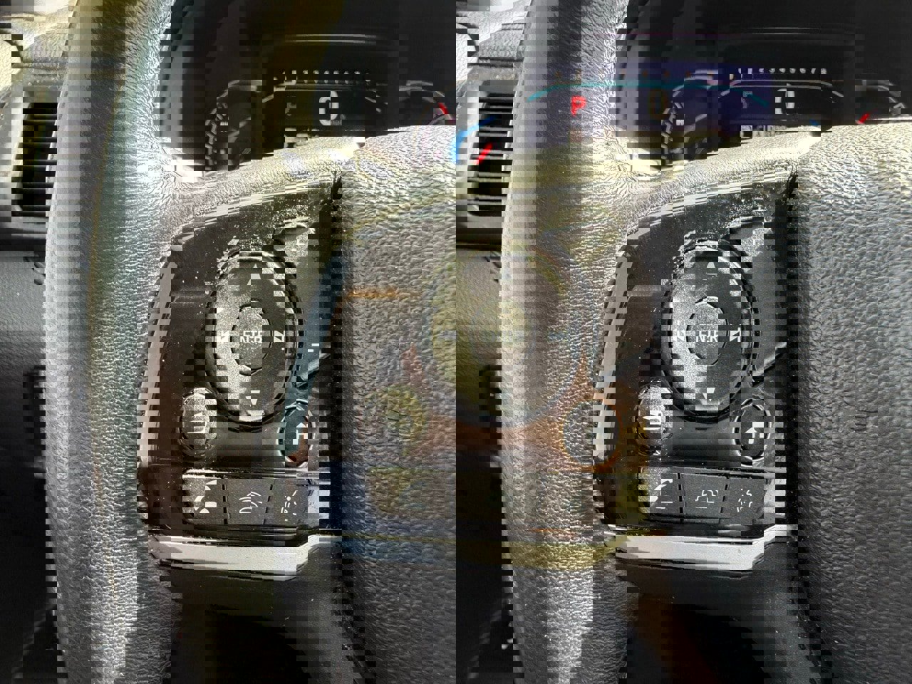 Used 2020 Honda Pilot Touring image 12