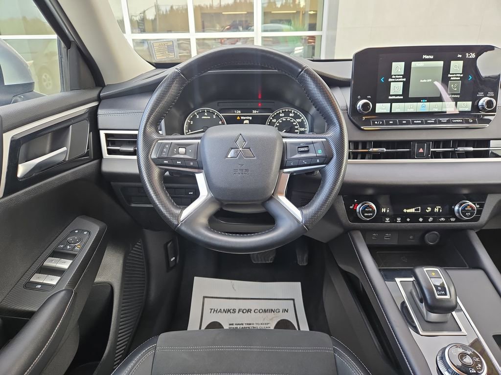 Used 2024 Mitsubishi Outlander SE image 20