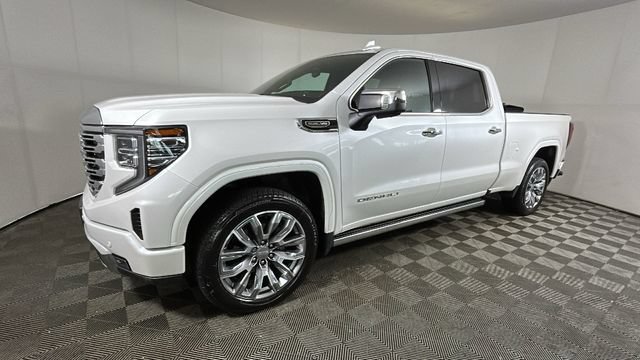 Used 2022 GMC Sierra 1500 Denali w/ Denali Reserve Package AWD/4WD image 6