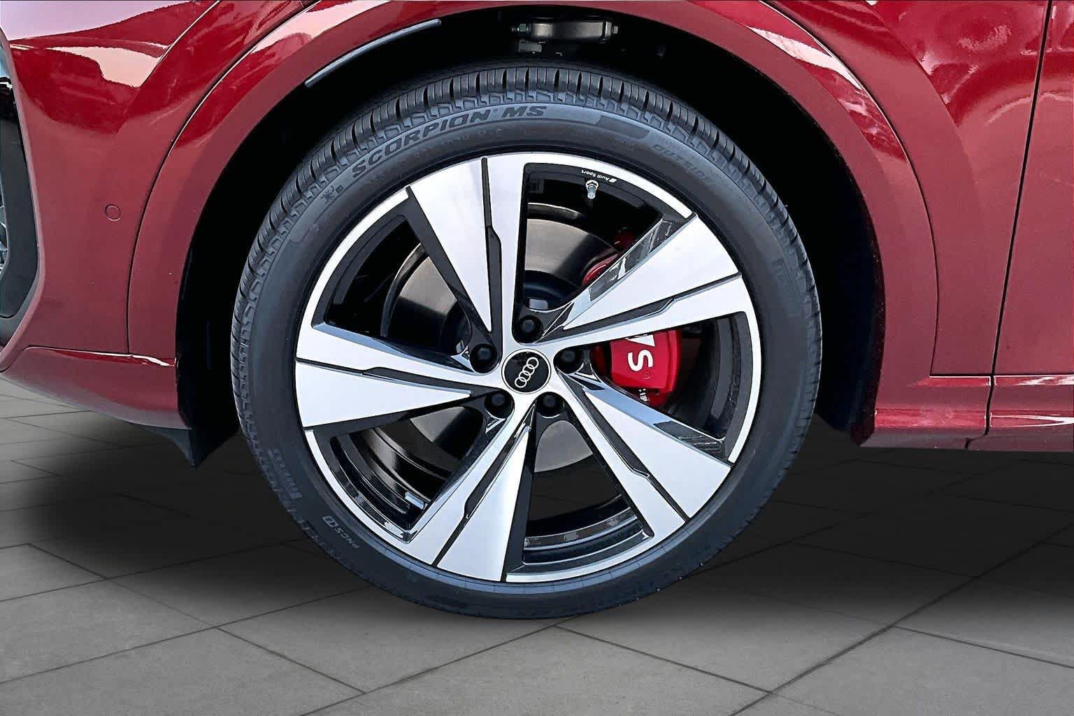 New 2026 Audi SQ5 Prestige AWD/4WD image 11