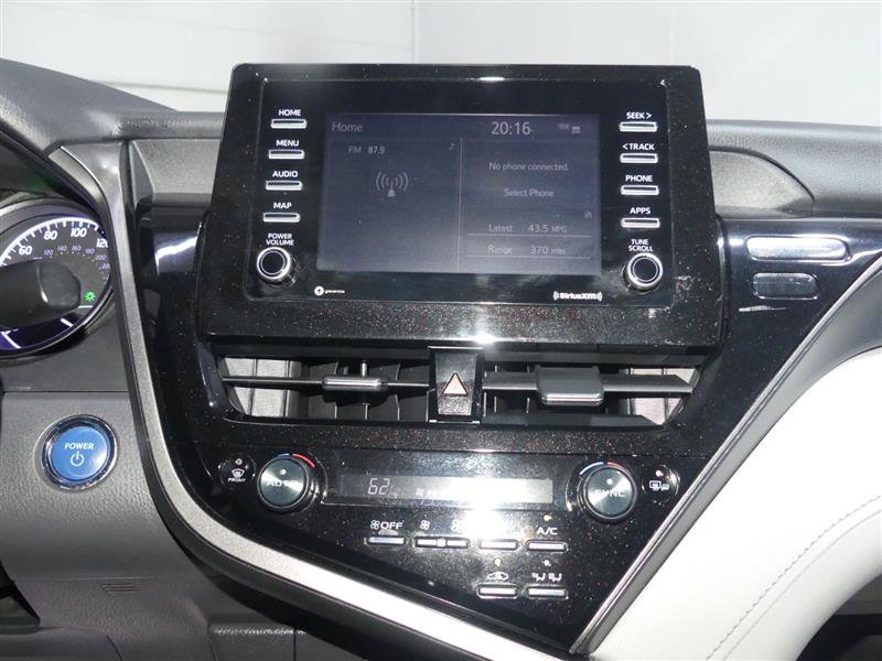 Used 2022 Toyota Camry SE w/ Cold Weather Package FWD image 36