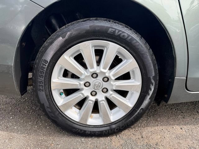 Used 2014 Toyota Sienna LE AWD/4WD image 11