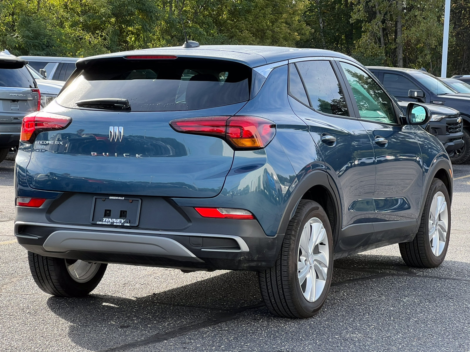 Certified 2024 Buick Encore GX Preferred w/ Comfort Package FWD image 18