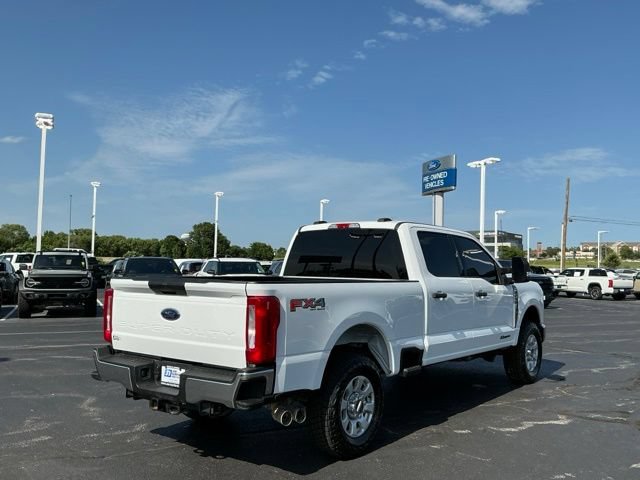 Used 2023 Ford F250 XLT w/ FX4 Off-Road Package AWD/4WD image 3