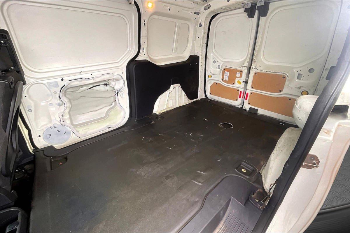 Used 2015 Ford Transit Connect XL FWD image 26