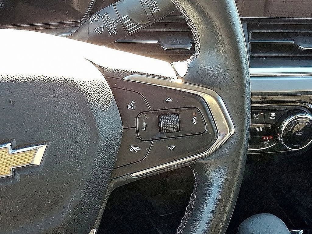 Used 2024 Chevrolet Trax LT w/ Driver Confidence Package image 24