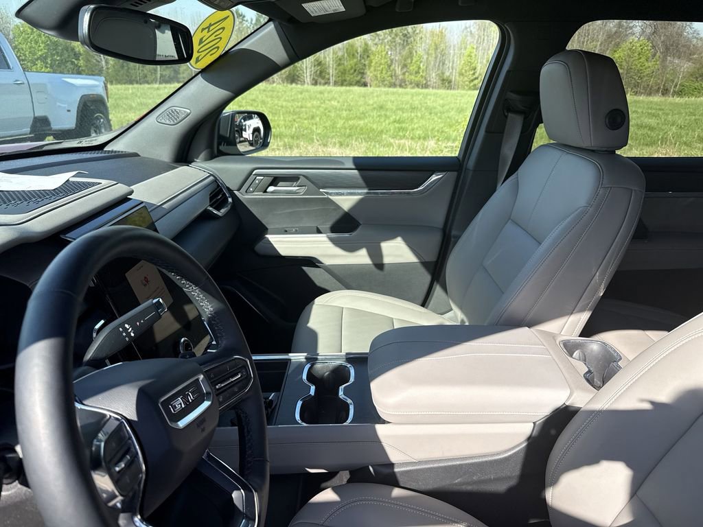 Certified 2024 GMC Acadia Elevation w/ Trailering Package image 15