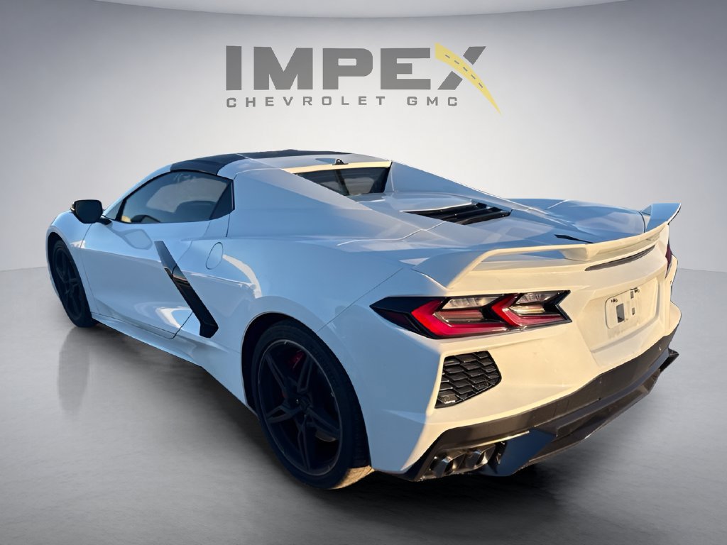 Used 2021 Chevrolet Corvette Stingray Preferred Conv w/ Z51 Performance Package RWD image 3