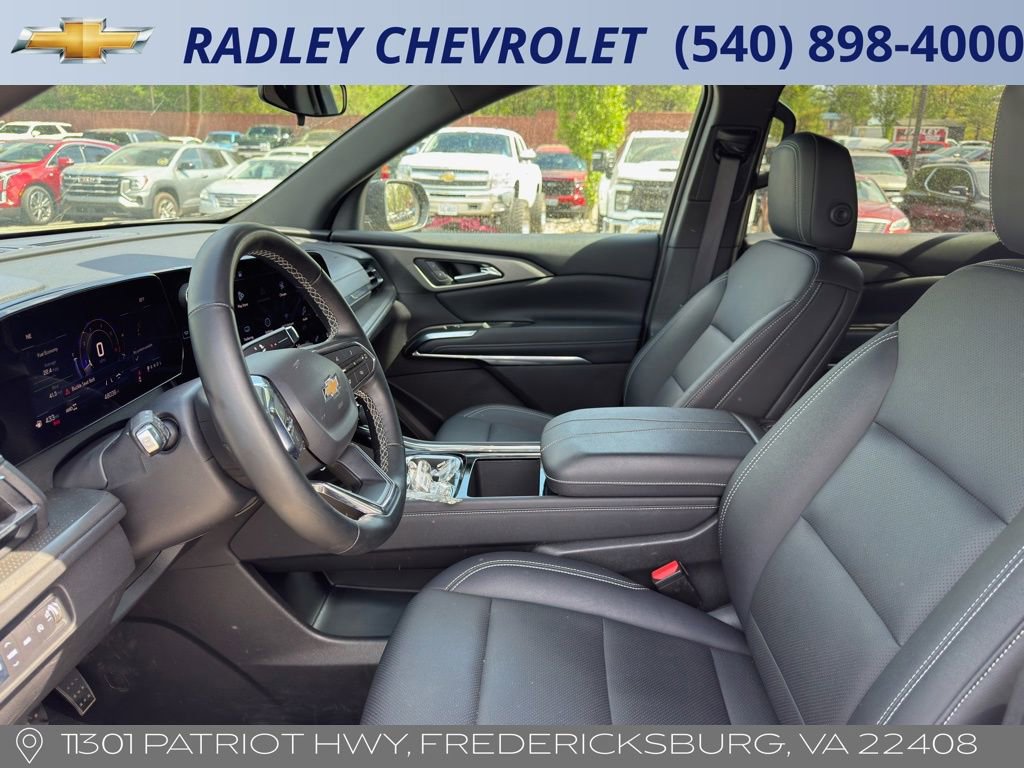 Certified 2025 Chevrolet Traverse LT AWD/4WD image 23