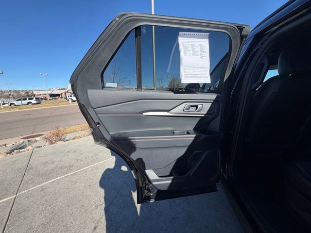 Used 2025 Ford Explorer ST-Line w/ ST-Line Street Pack image 22