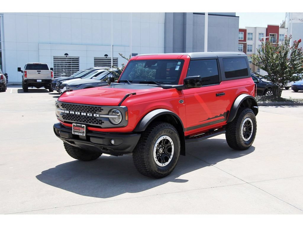 Used 2022 Ford Bronco 2-Door AWD/4WD image 2