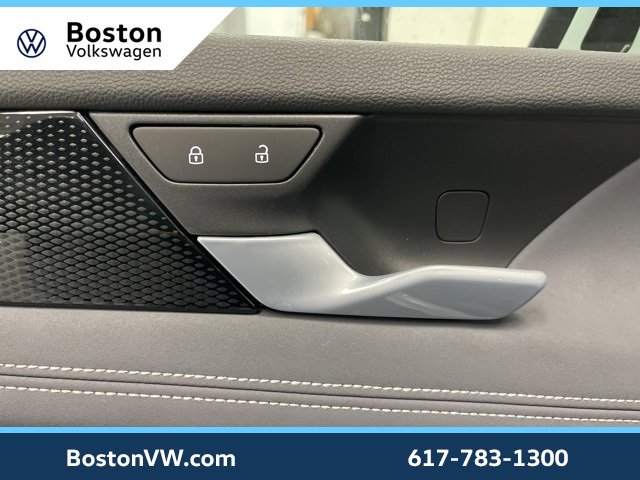 New 2026 Volkswagen Tiguan SE image 27