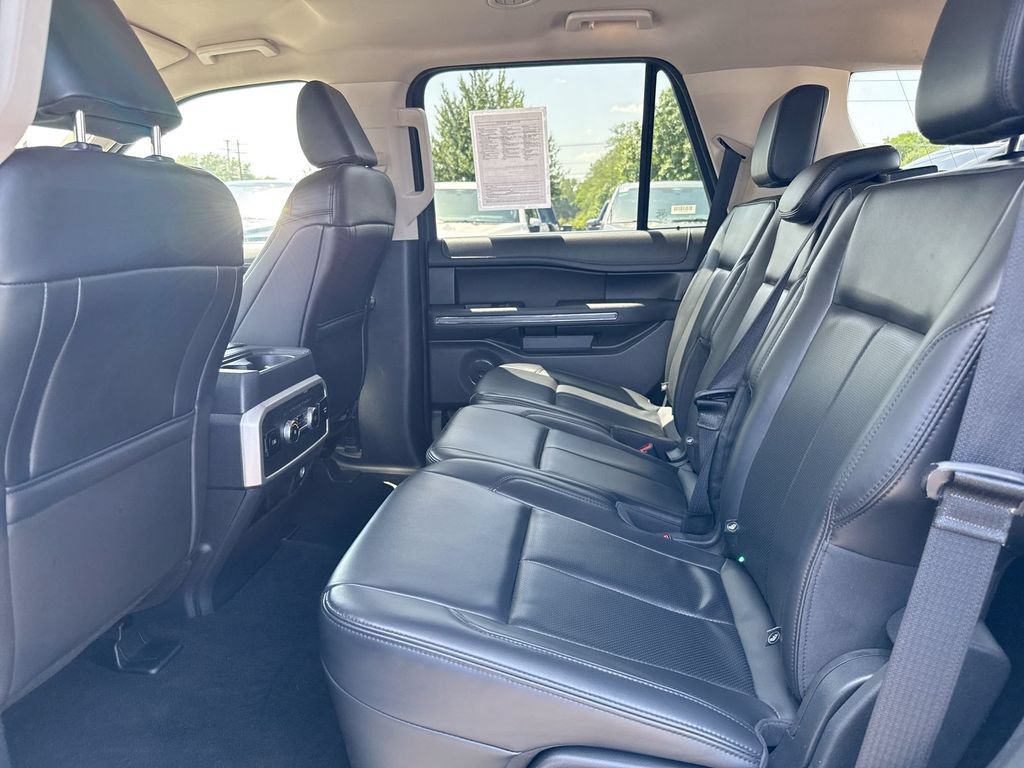 Used 2024 Ford Expedition XLT AWD/4WD image 23