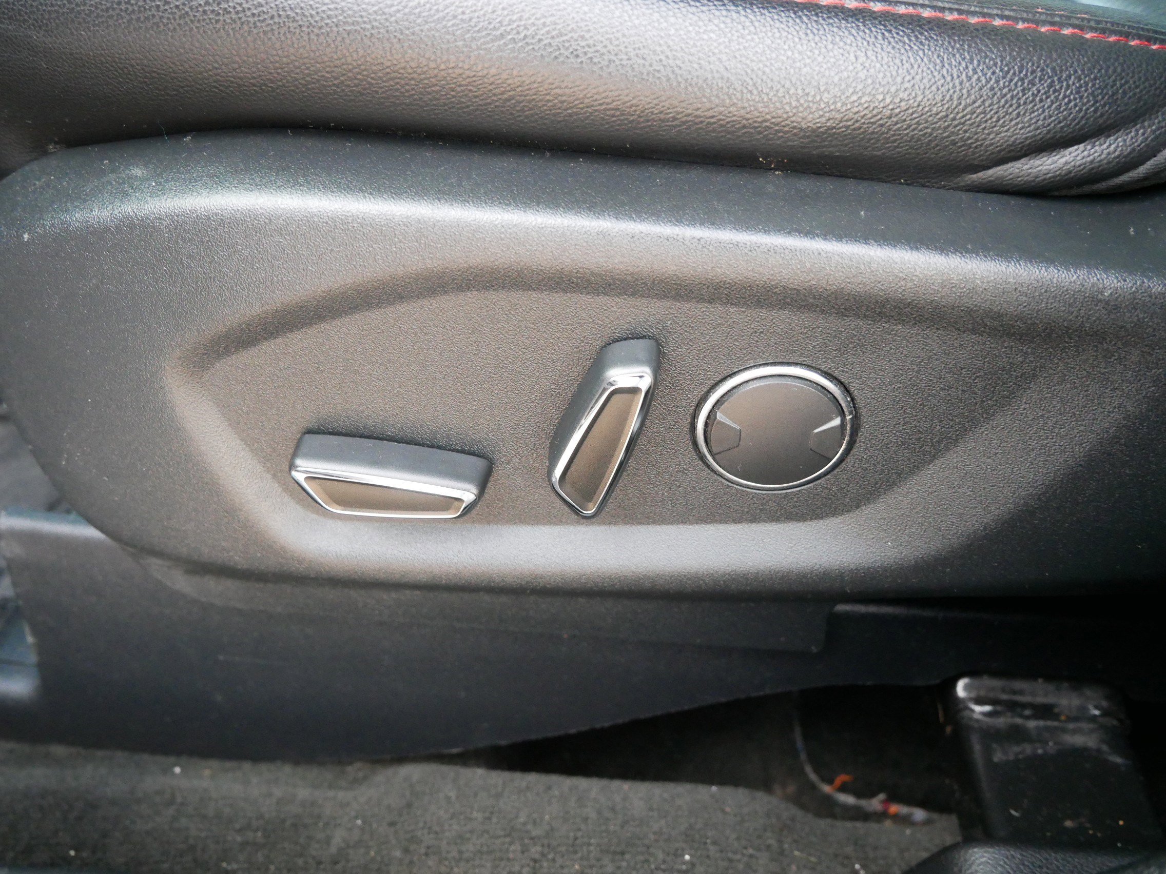 Certified 2017 Ford Explorer Sport w/ Equipment Group 401A image 20