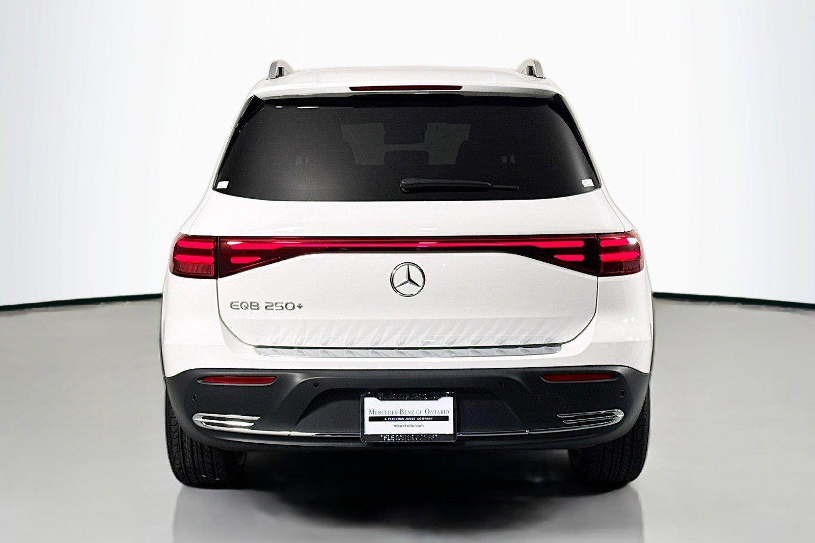 Certified 2025 Mercedes-Benz EQB 250+ image 3