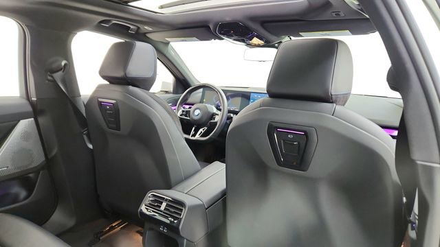 Used 2025 BMW i5 xDrive40 w/ M Sport Package image 27