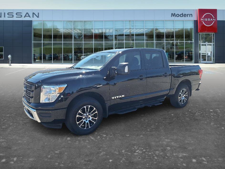 Used 2024 Nissan Titan SV w/ SV Convenience Package