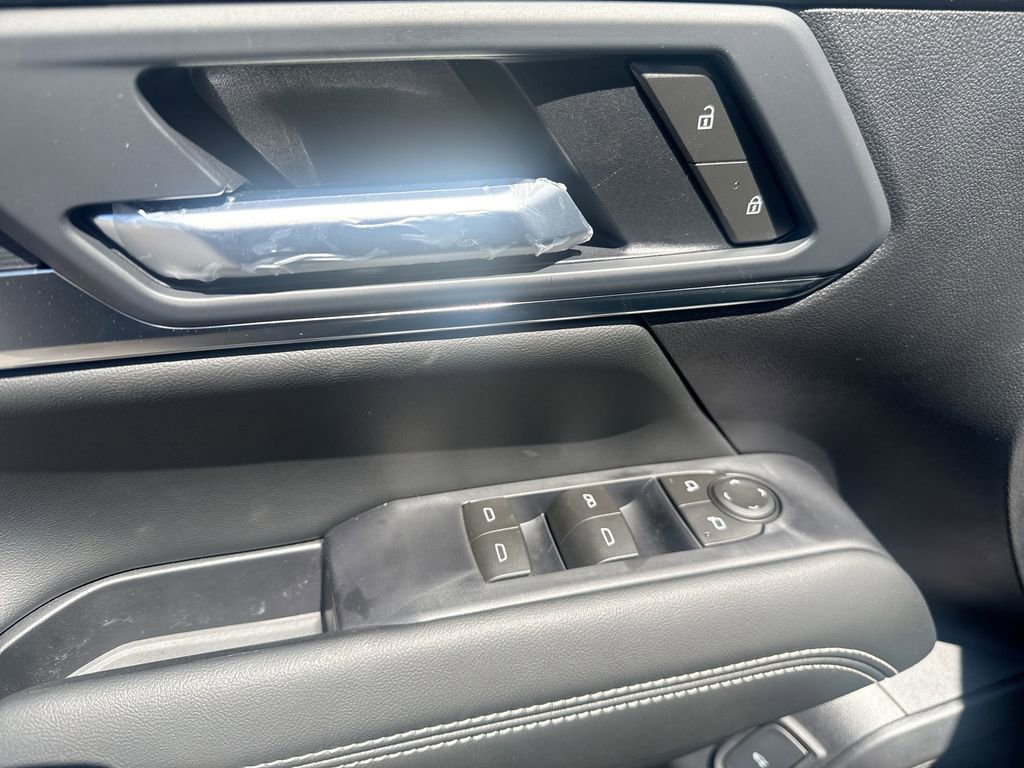 New 2026 GMC Terrain Elevation w/ Elevation Premium Package AWD/4WD image 24