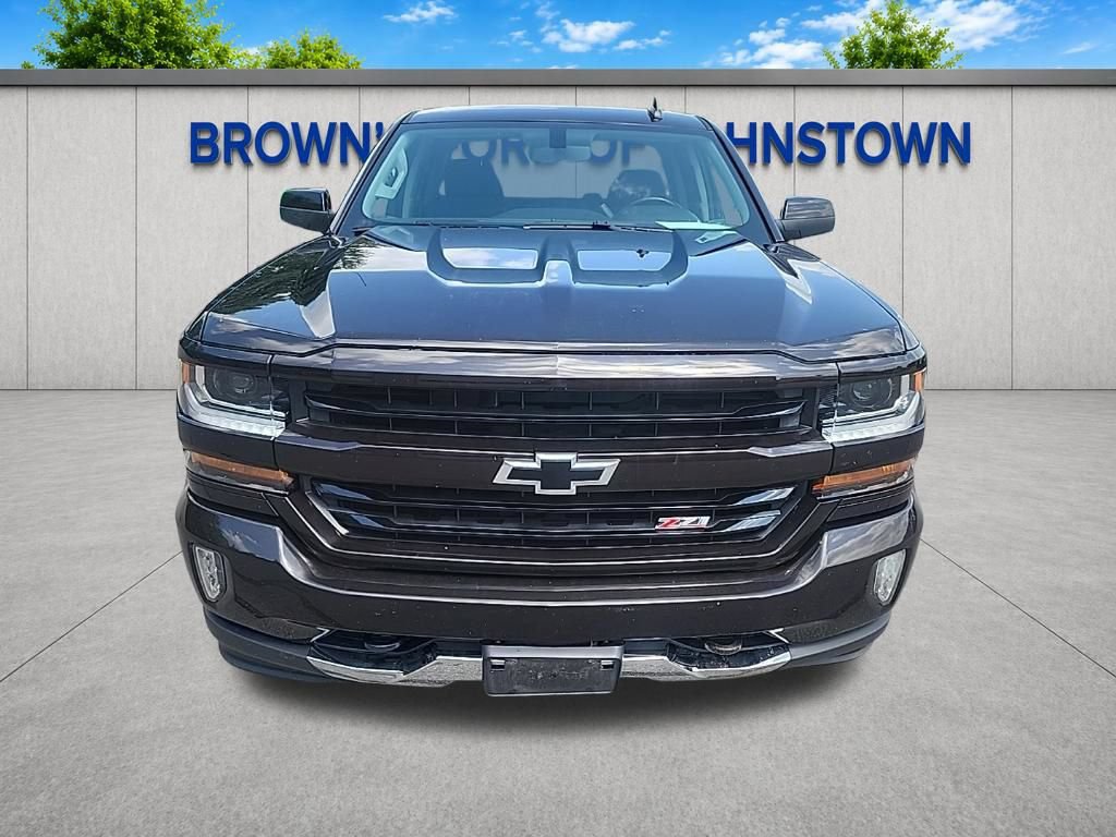 Used 2018 Chevrolet Silverado 1500 LT w/ All Star Edition AWD/4WD image 3